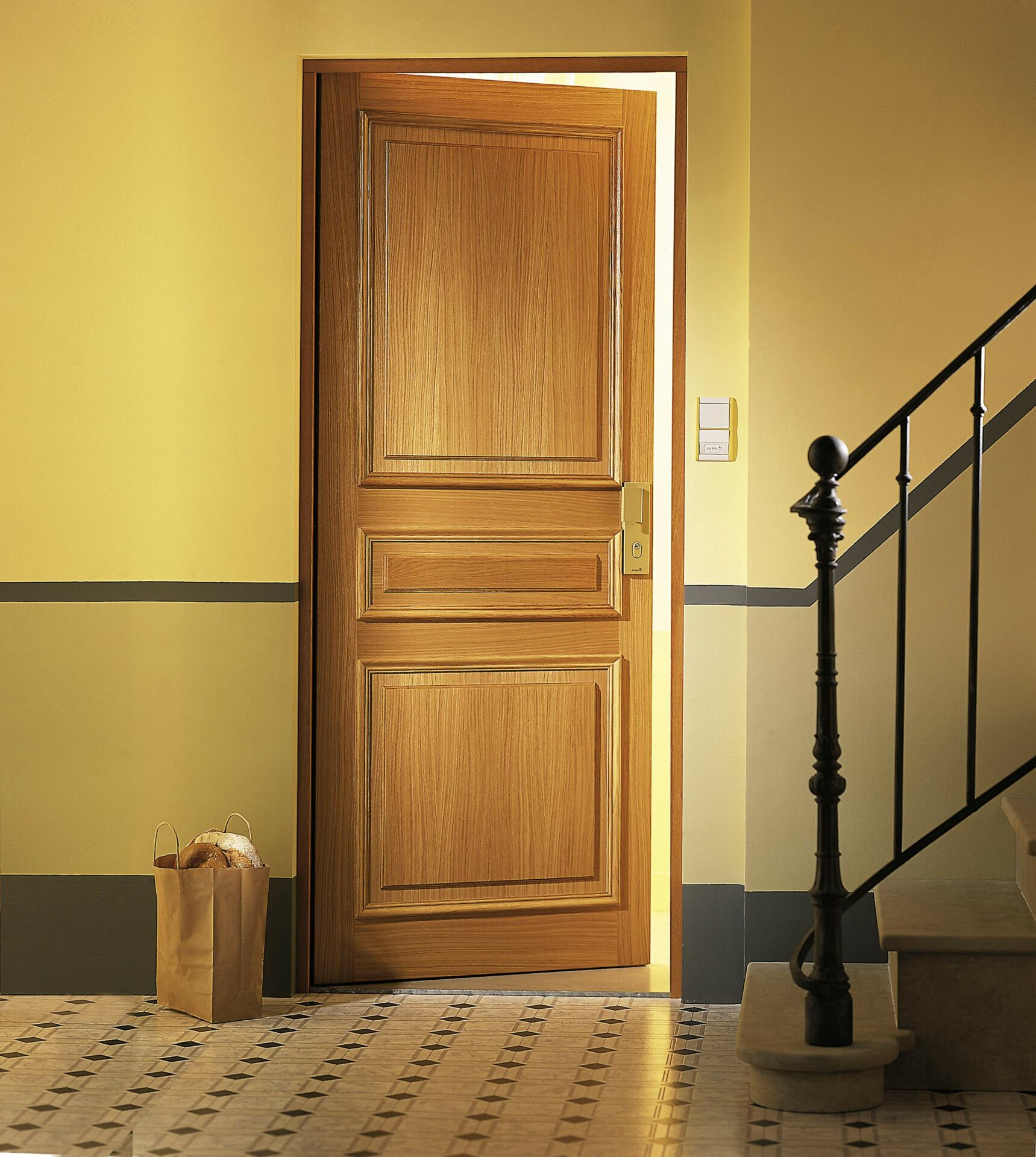 Comment renforcer sécurité d'une porte entrée appartement?