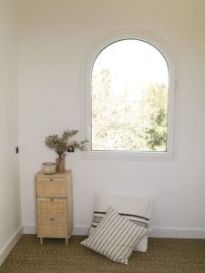 fenêtre bicolore intérieur blanc extérieur noir