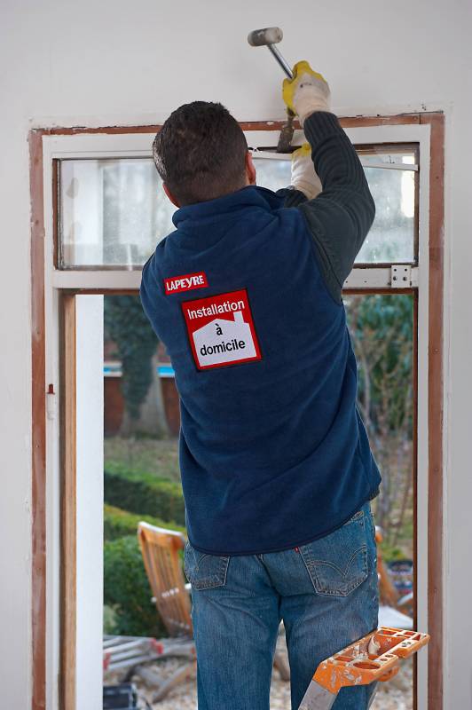 Installer une Fenêtre en Rénovation : Guide en 6 Étapes